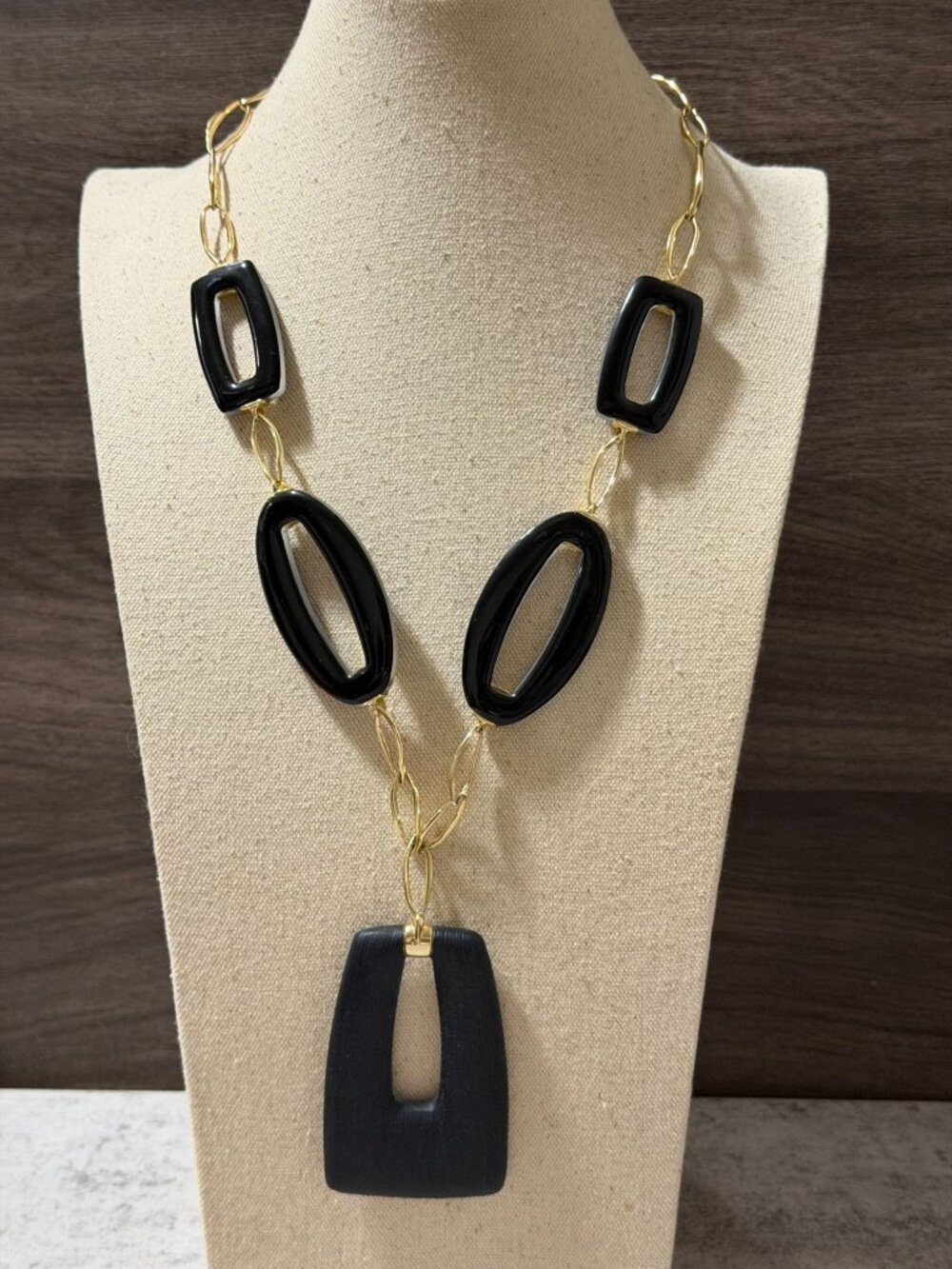 Alexis Bittar Black Carved Lucite Shapes Gold Tone Pendant Necklace 16.5" Drop